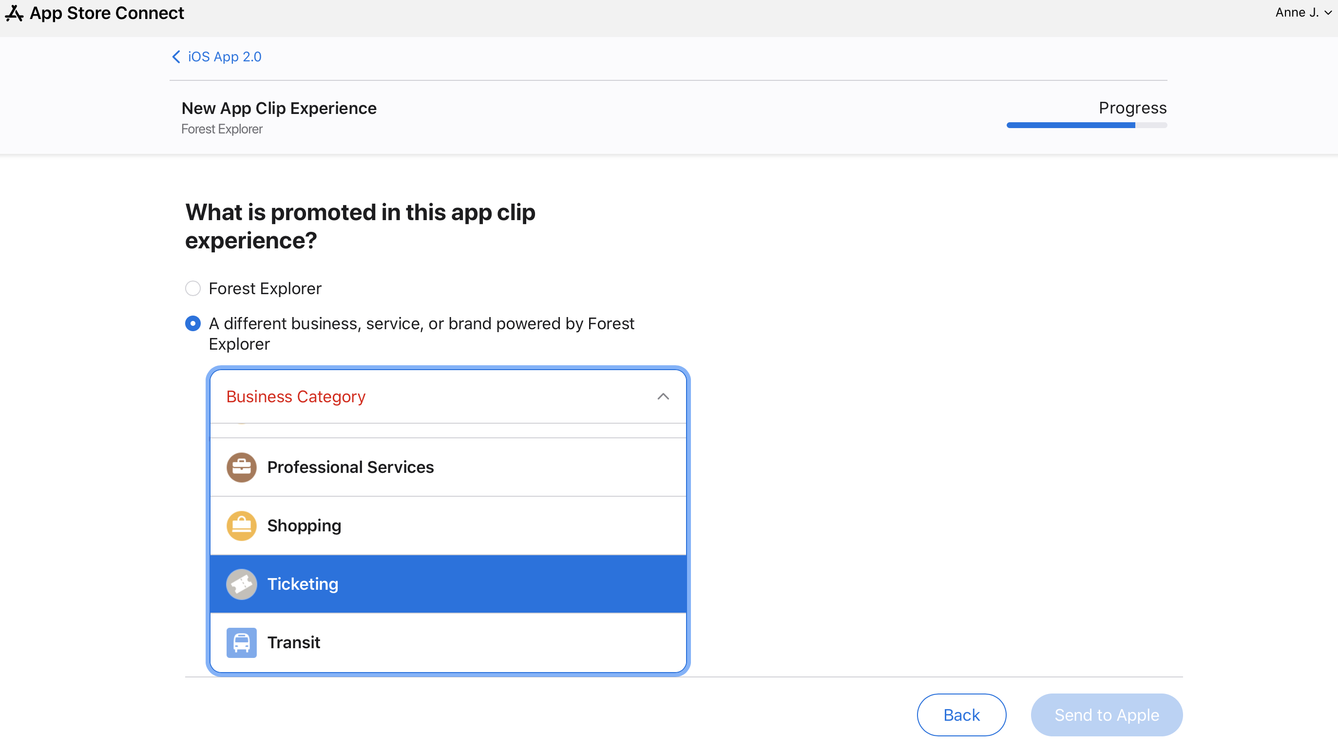 "이 앱 클립 경험에서 프로모션된 내용은 무엇인가요?(What is promoted in this app clip experience?)"라고 기재된 창을 보여주는 스크린샷입니다. 다른 비즈니스 옵션을 포함하고 있습니다.